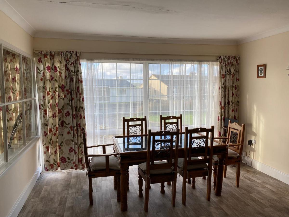 Cozy Seaside Home,3 Minute Walk To Village/Beach اهينتش المظهر الخارجي الصورة